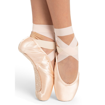 Ava Pointe Shoe