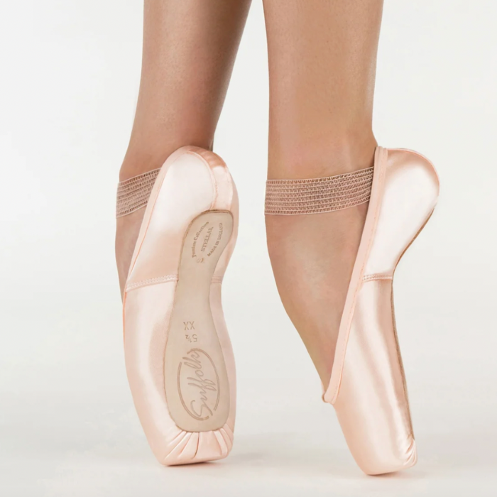 Stellar Pointe Shoe